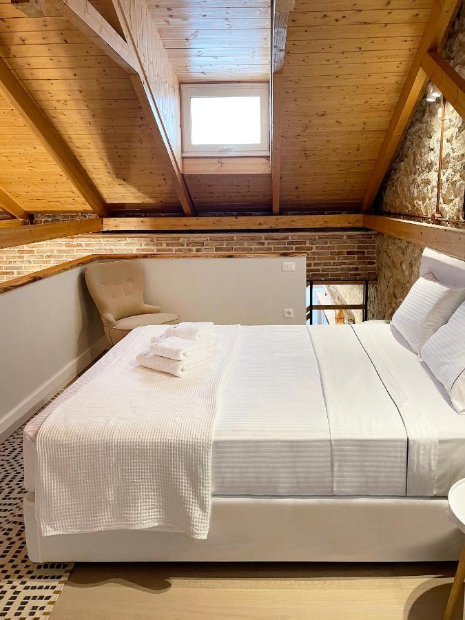 Blue Domino Luxury City Villa Patras Bagian luar foto